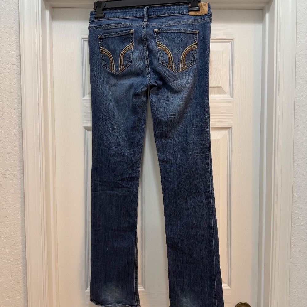 Hollister W28 33L, Blue Jeans - Picture 2 of 3